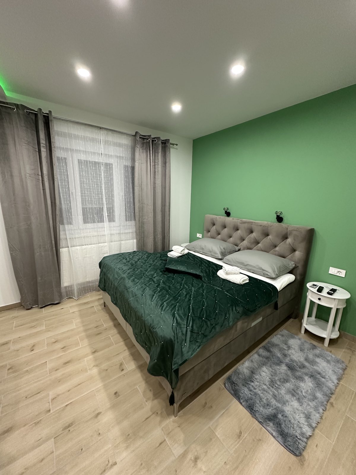 img 73fcba84de28798c082c53b33fc4eb02 v